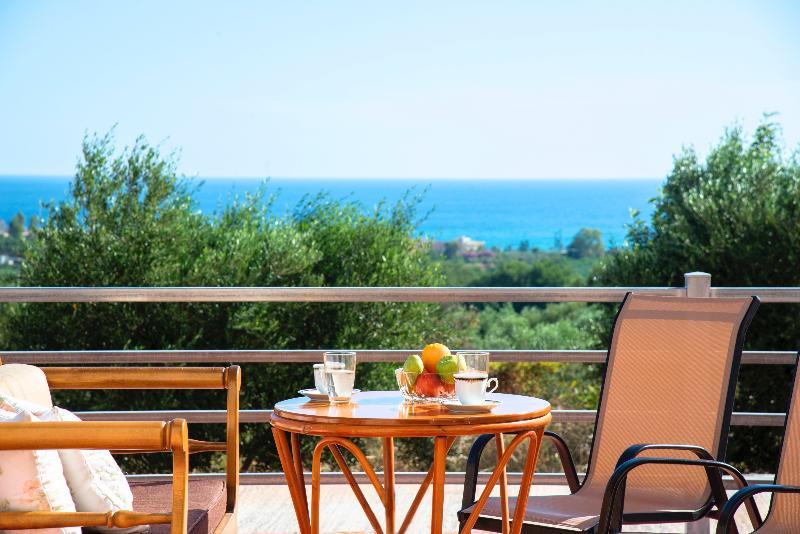 Aqua Blue Villas With Heated Pool Mathés Zewnętrze zdjęcie